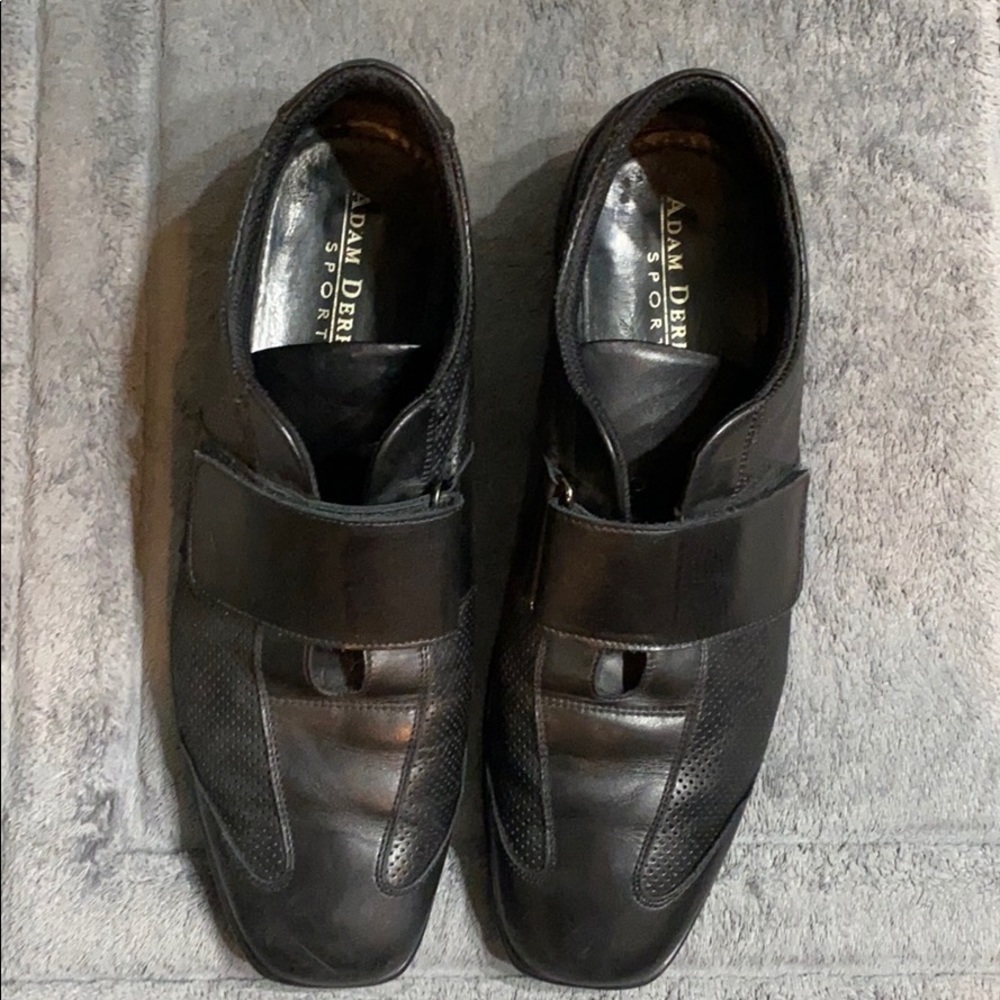 Men’s Adam Derrick sport size 11